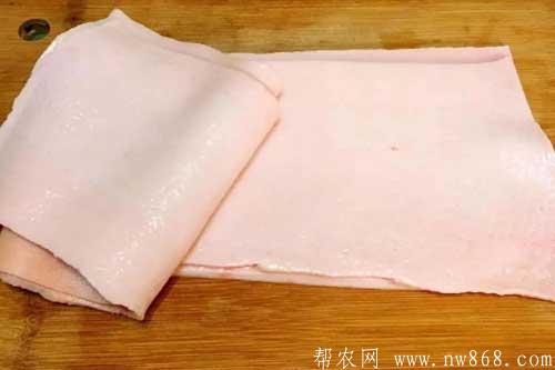 介紹兩種豬皮的加工方法